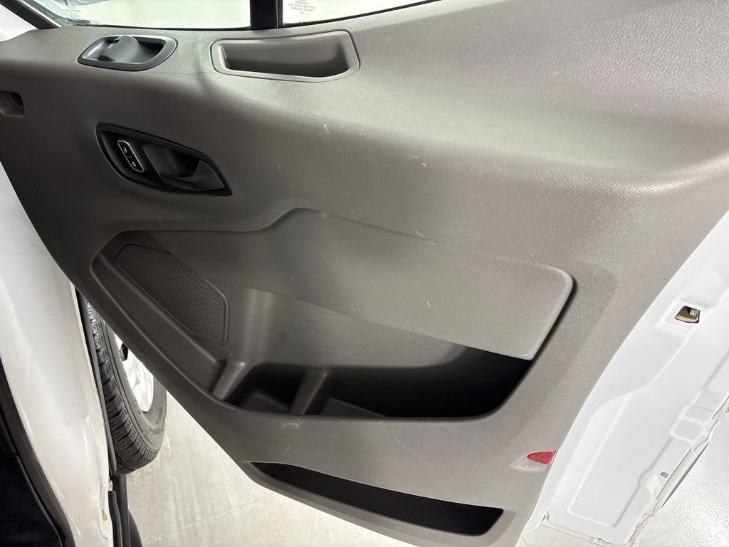 Used 2023 White Ford XLT image 16