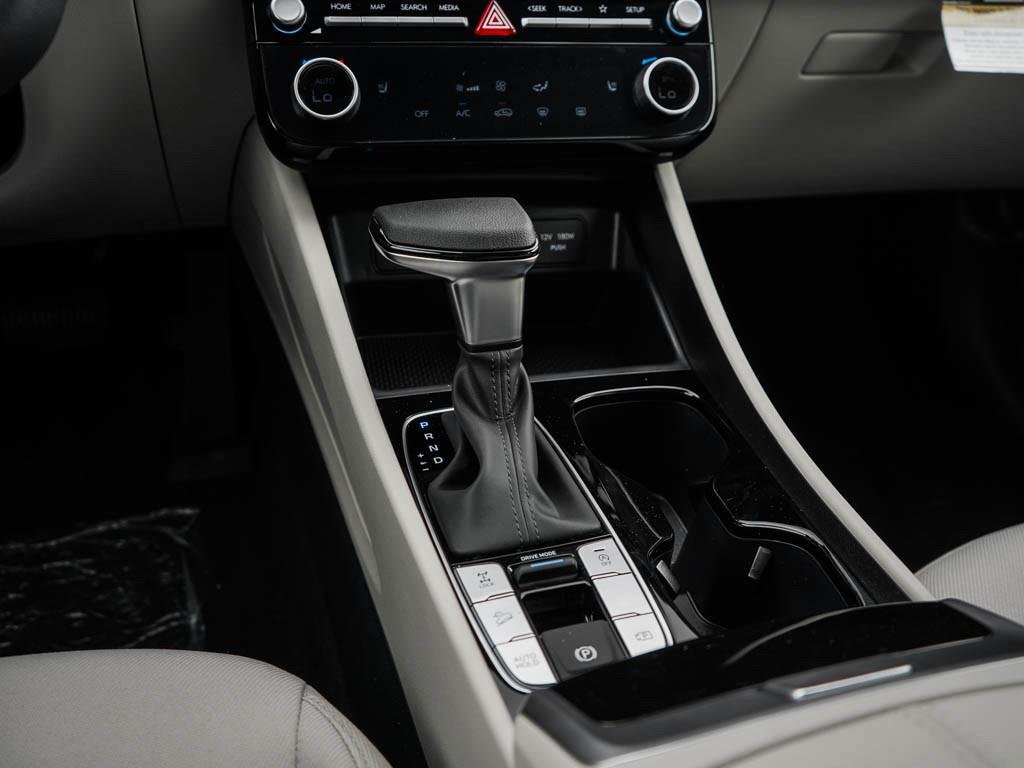 New 2026 Serenity White Pearl Hyundai SEL AWD image 53