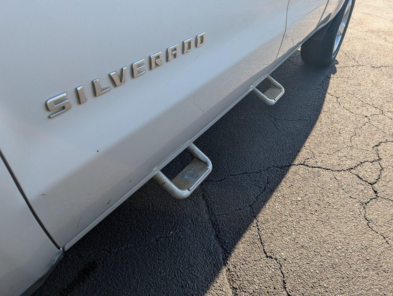 Used 2014 SILVER ICE METALLIC Chevrolet LT image 11