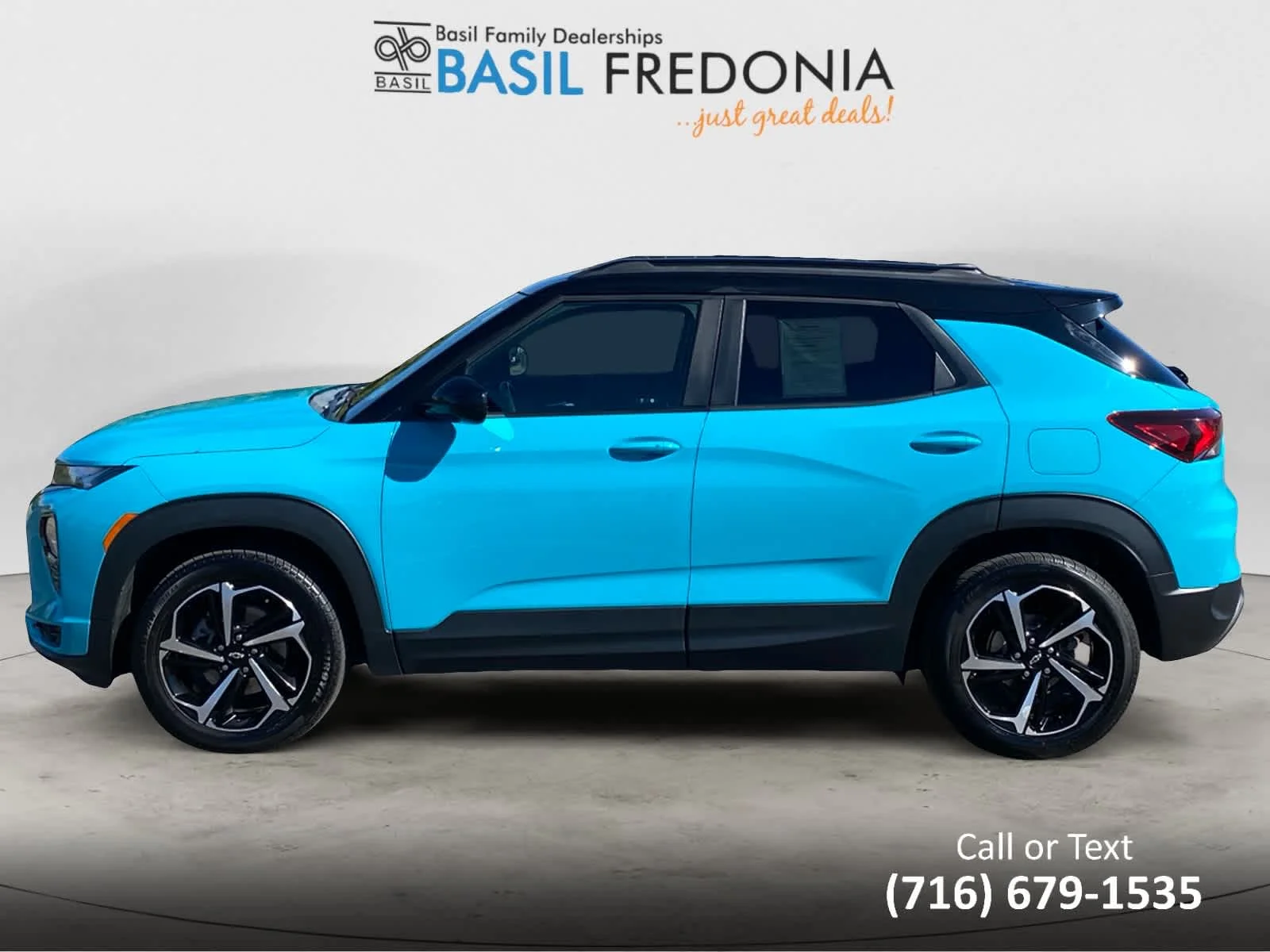 Used 2022 OASIS BLUE Chevrolet RS image 2