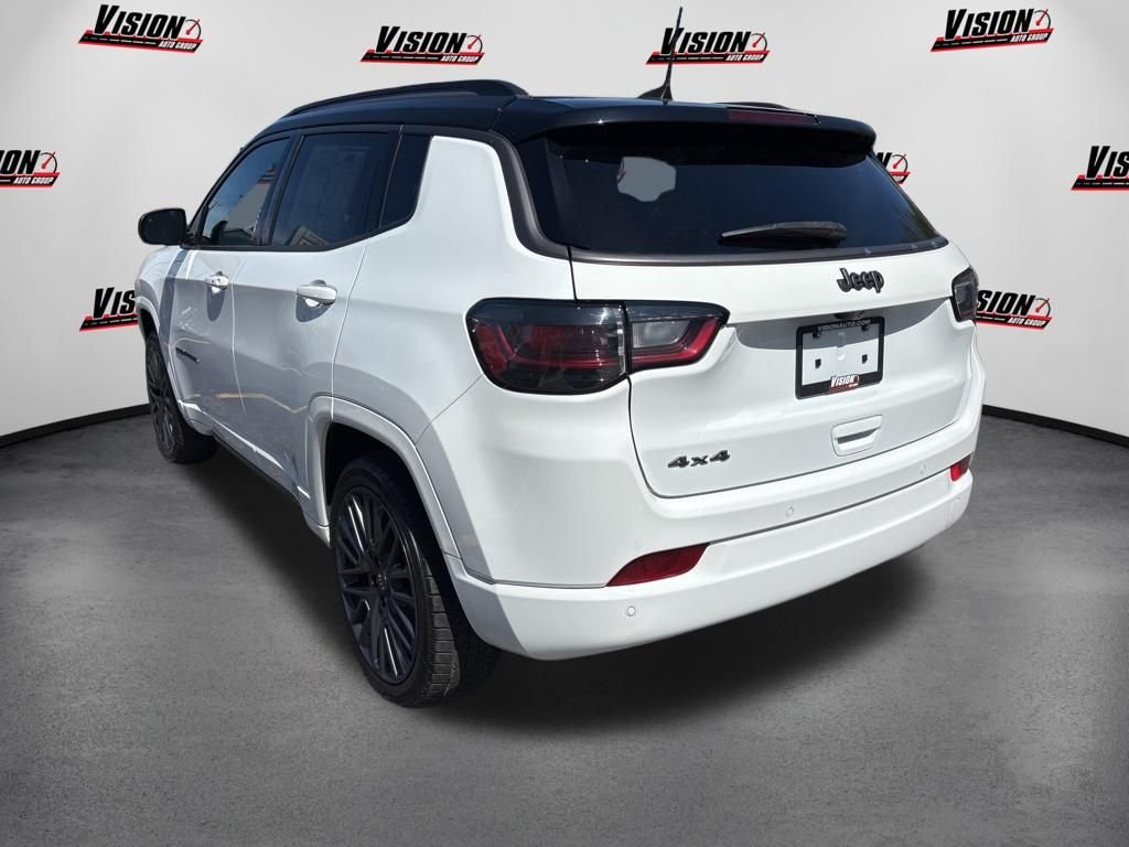 Used 2022 White Jeep High Altitude image 7
