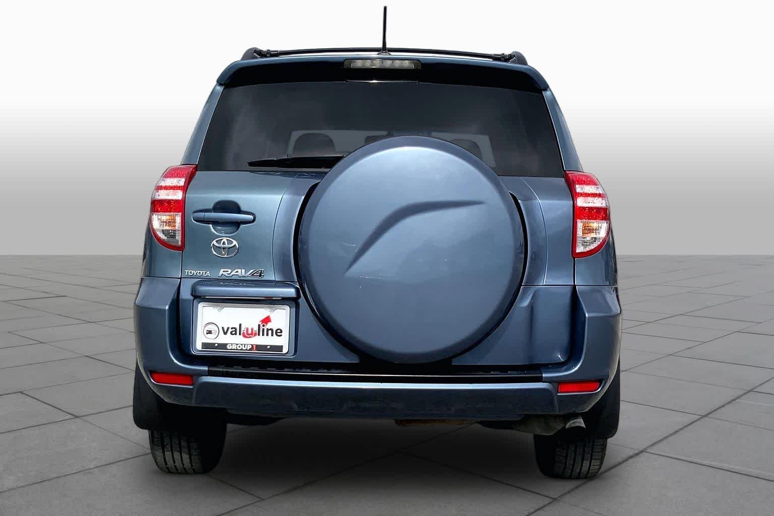 Used 2010 Pacific Blue Metallic Toyota  image 4