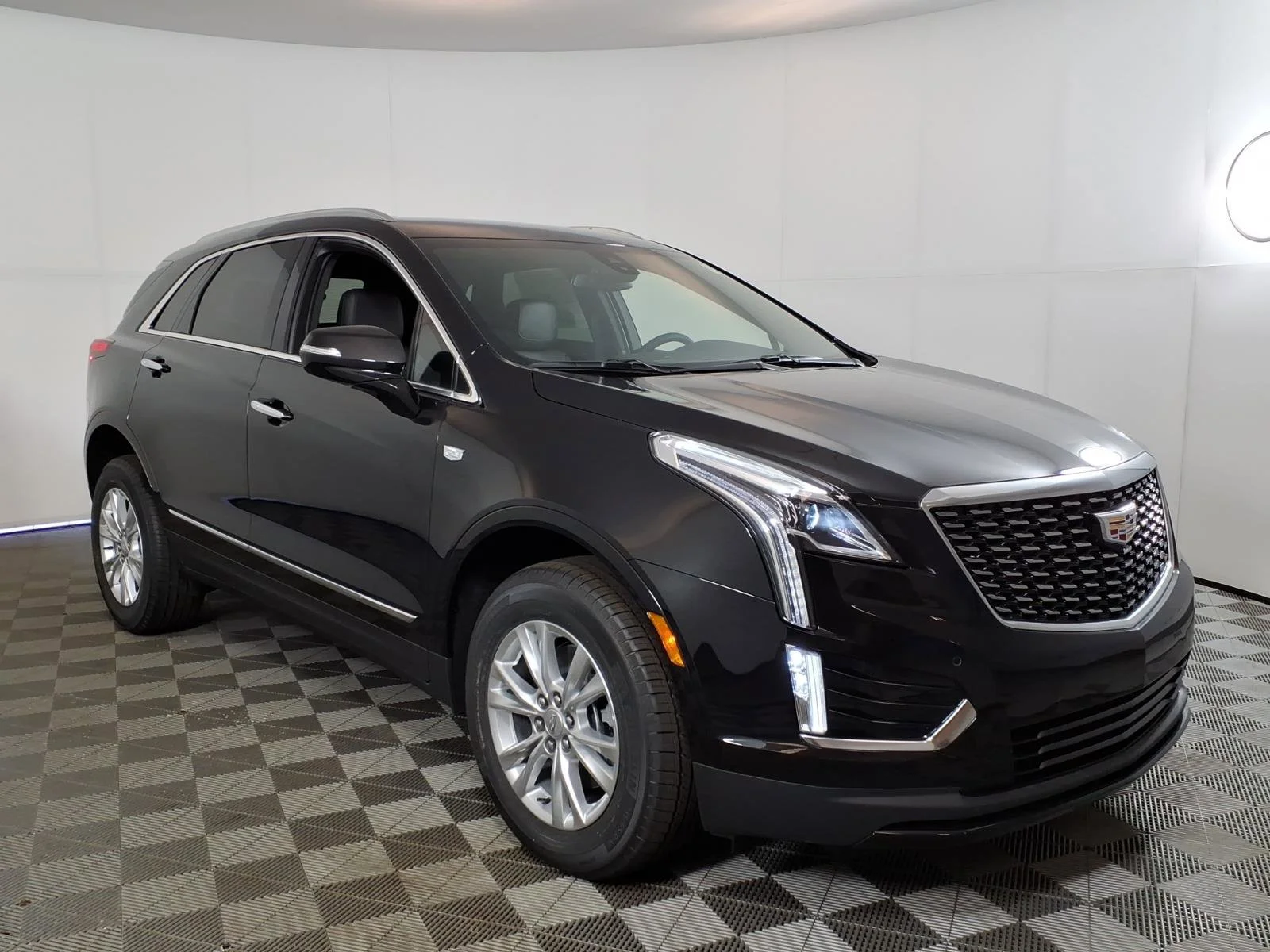2026 Cadillac XT5 AWD Luxury's photo