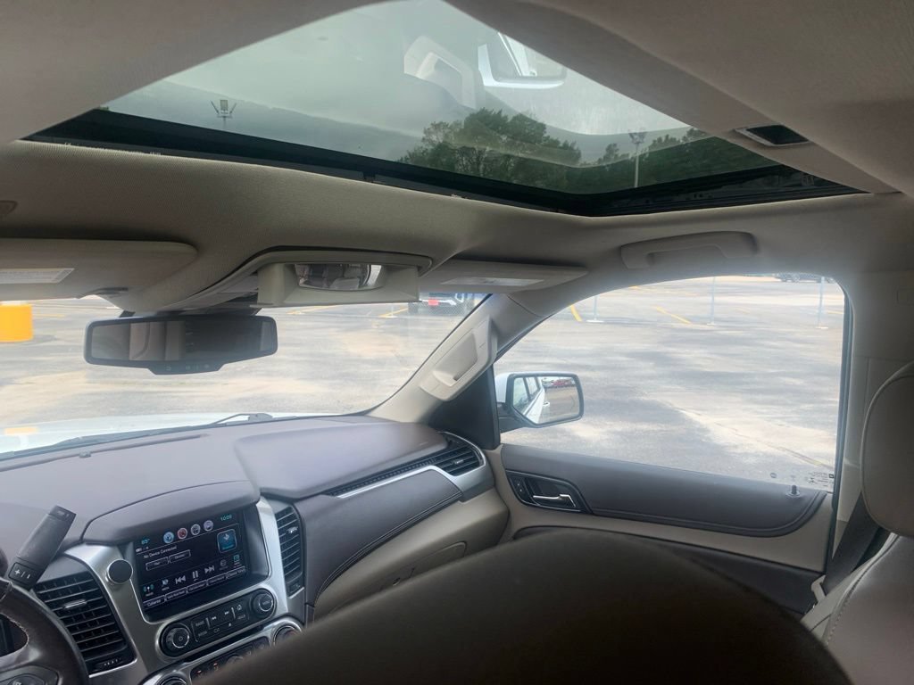 Used 2020 SUMMIT WHITE Chevrolet LT image 16
