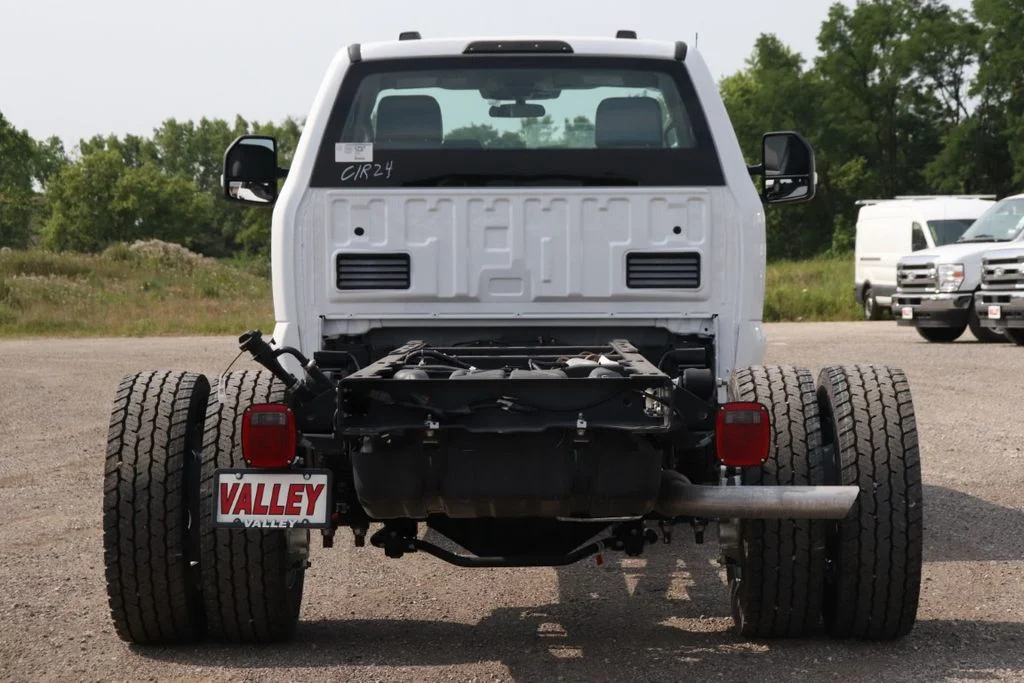 New 2026 Oxford White Ford F-600® XL image 8