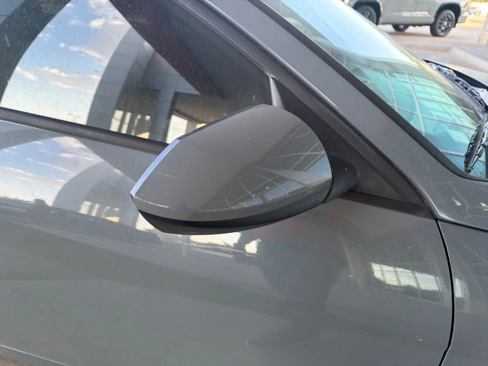 Used 2023 Gray Hyundai SEL image 17