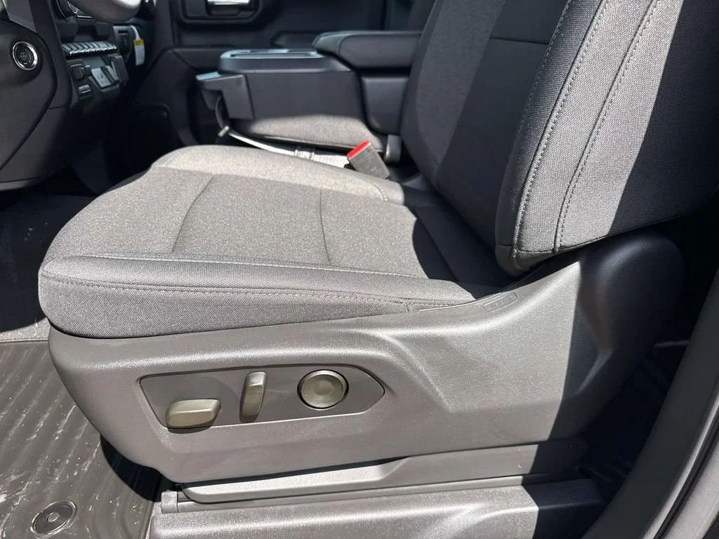 2026 Chevrolet Silverado 2500 HD Custom - Photo 28