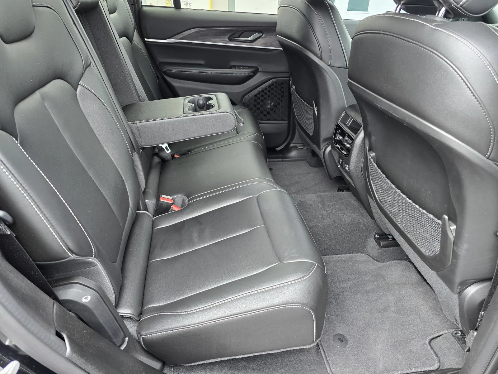 Used 2024 Black Jeep Limited 4x4 image 20