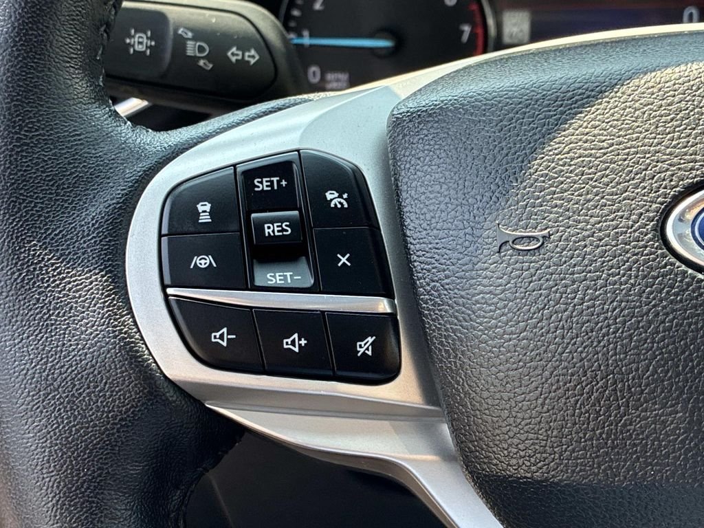 Used 2023 White Ford XLT image 26