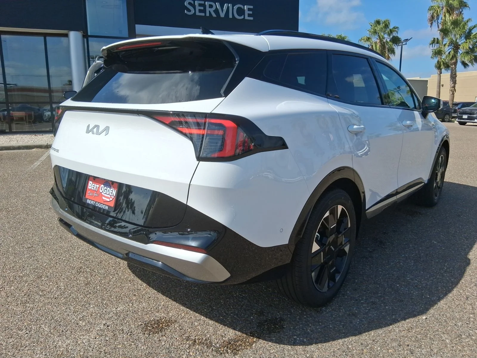 New 2026 White Kia SX-Prestige image 4