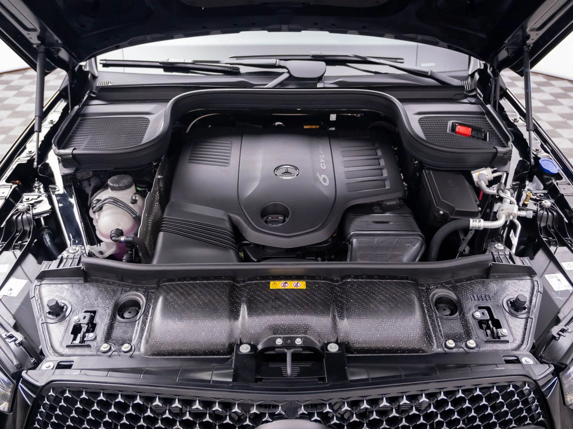 New 2026 Black Mercedes-Benz GLE 450 image 31