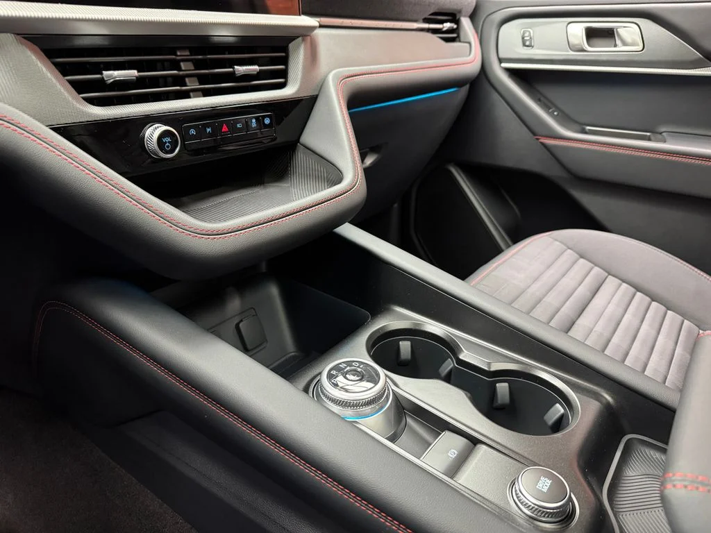 New 2026 Carbonized Gray Metallic Ford ST-Line image 19