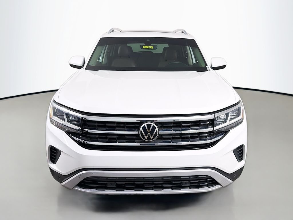 Used 2023 Opal White Pearl Volkswagen 3.6L V6 SEL image 2
