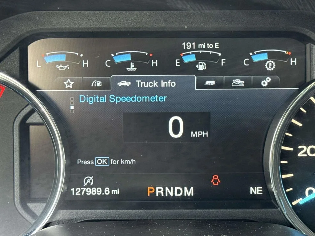 Used 2018 Gray Ford Lariat image 28