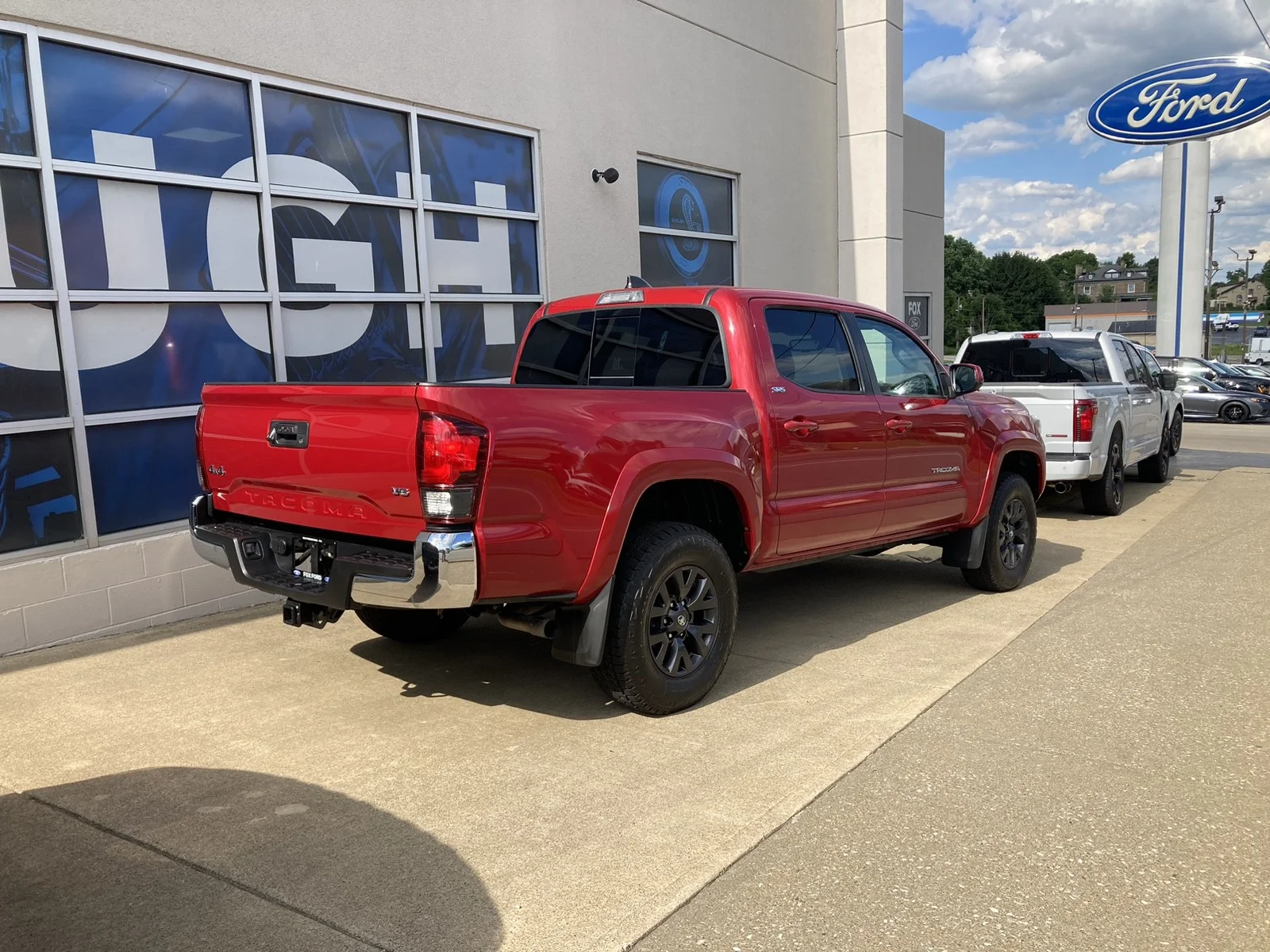 Used 2021 Red Toyota SR image 31