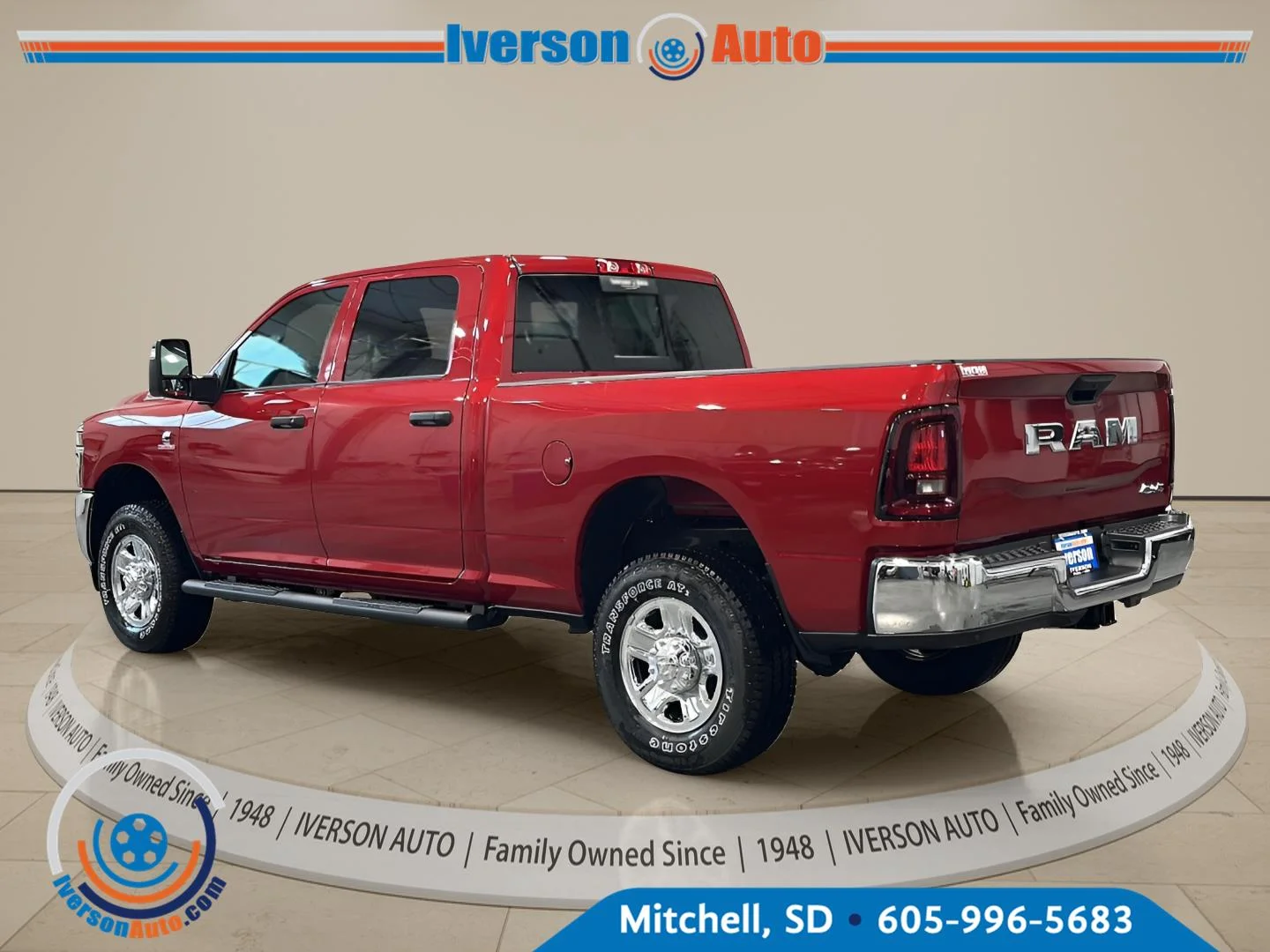 New 2027 Molten Red Pearl-Coat Exterior Paint RAM Tradesman image 5