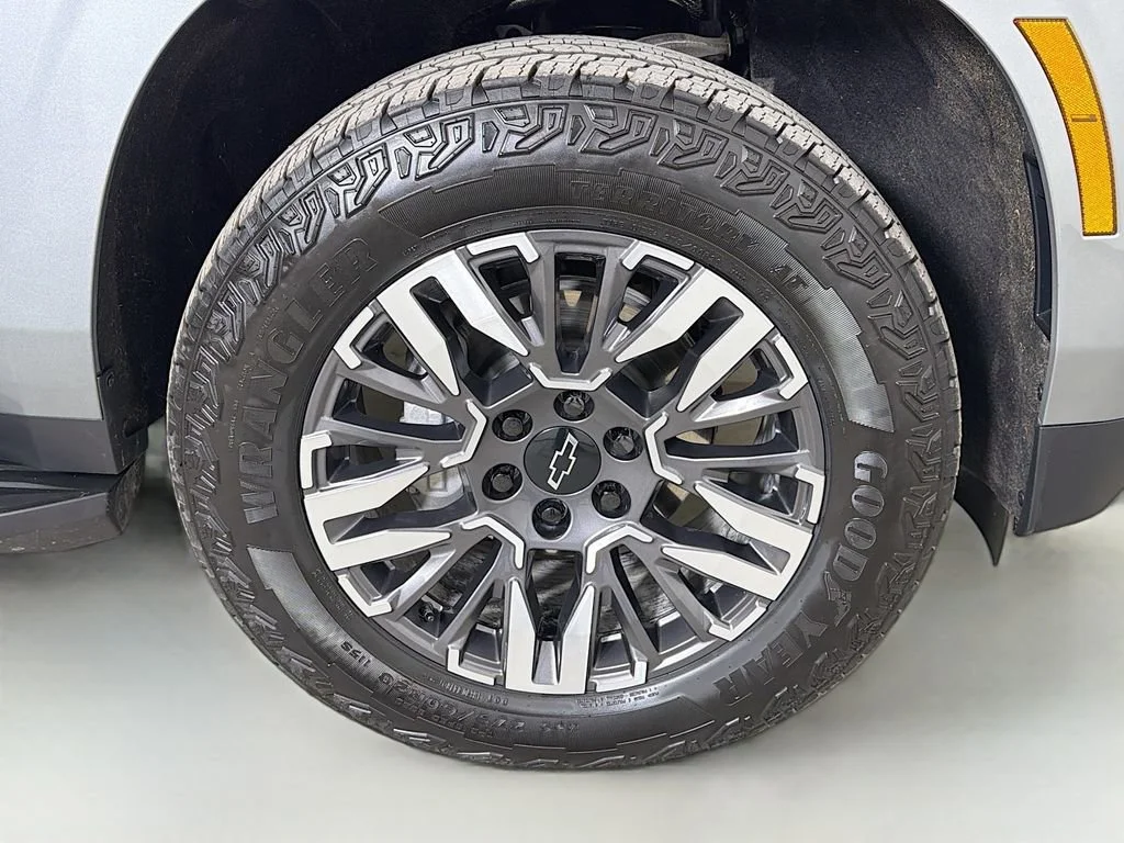 Used 2026 Sterling Gray Metallic Chevrolet RST image 30