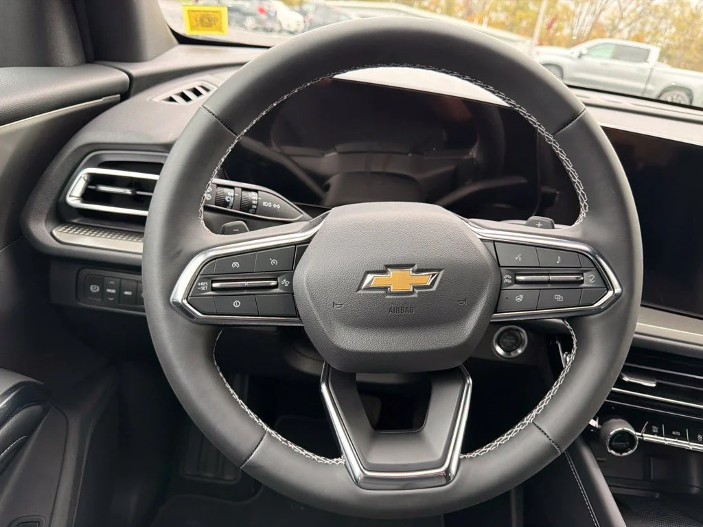 2027 Chevrolet Traverse LT - Photo 13