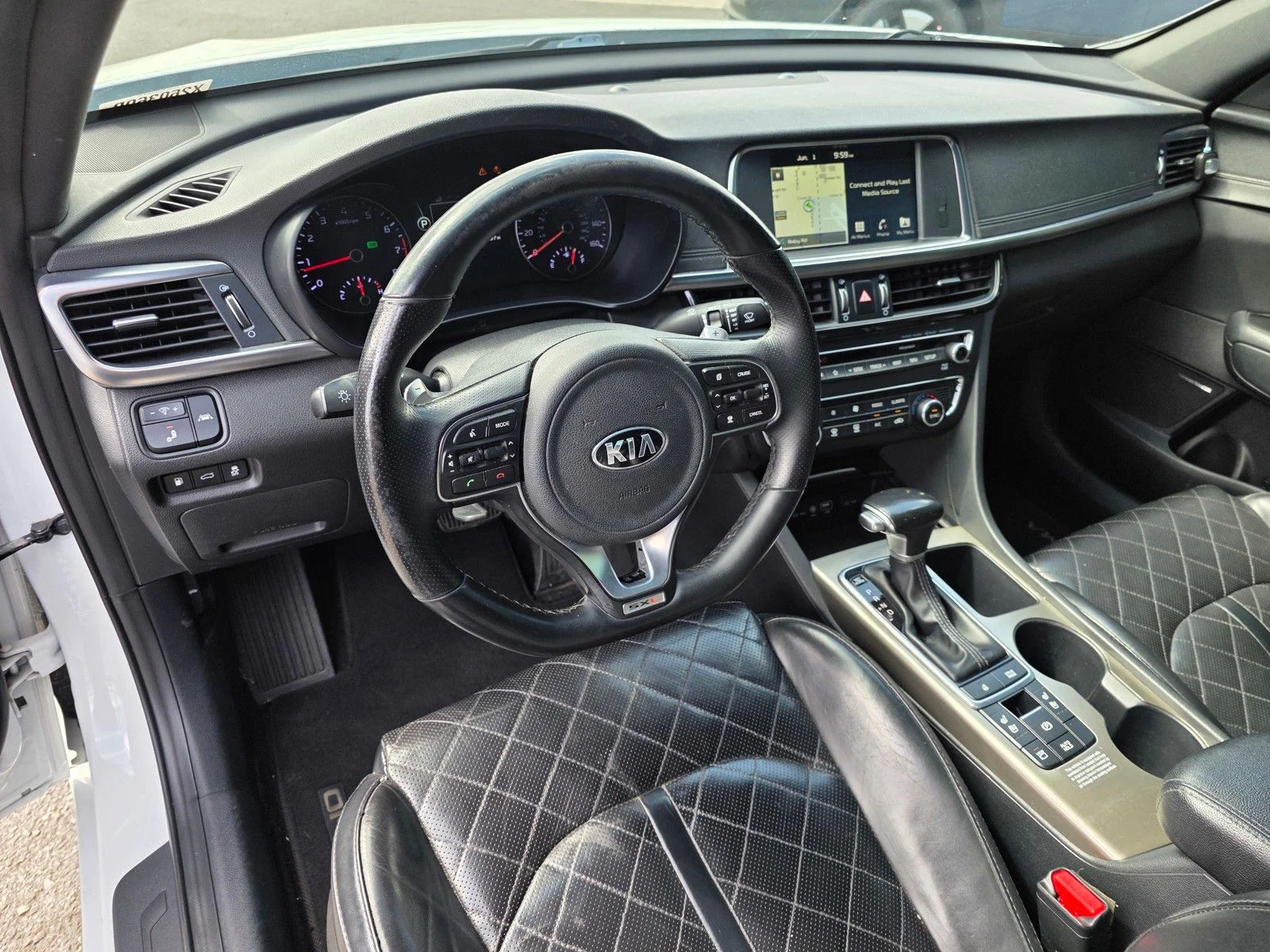 Used 2018 Snow White Pearl Kia SX image 17