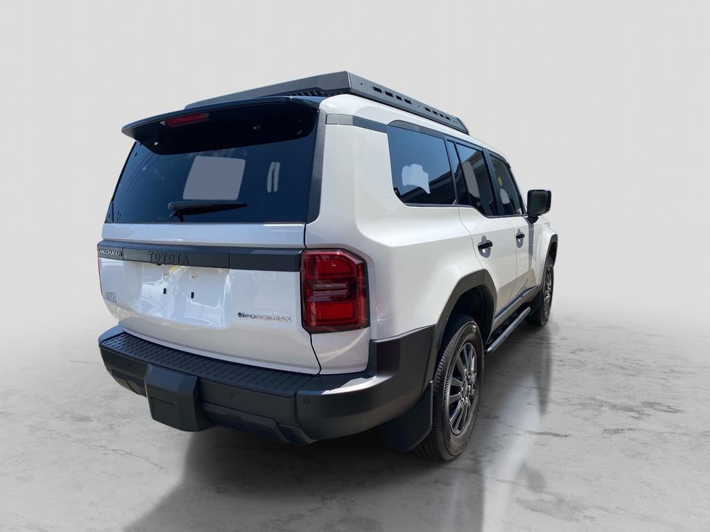 Used 2025 White Toyota 1958 image 7
