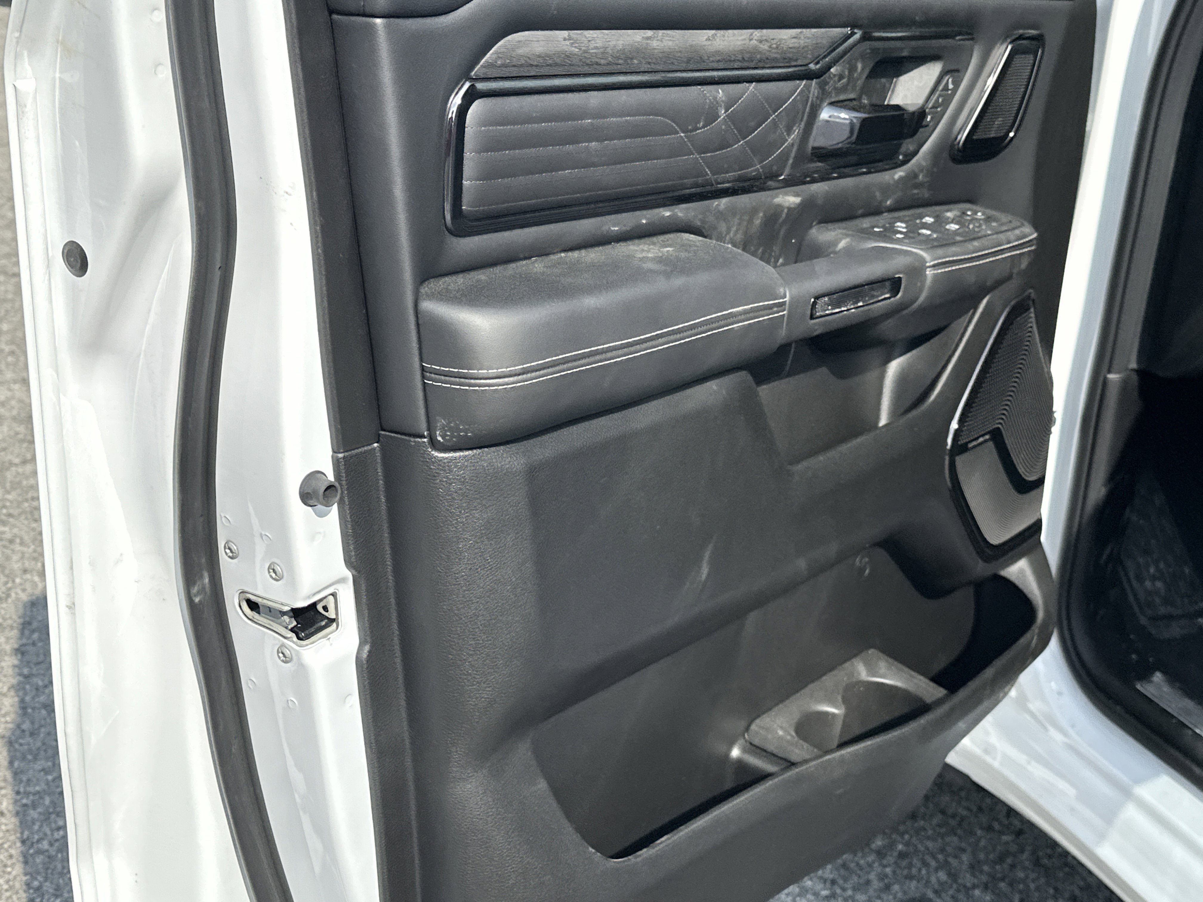New 2026 Bright White Clear-Coat Exterior Paint RAM Limited image 11
