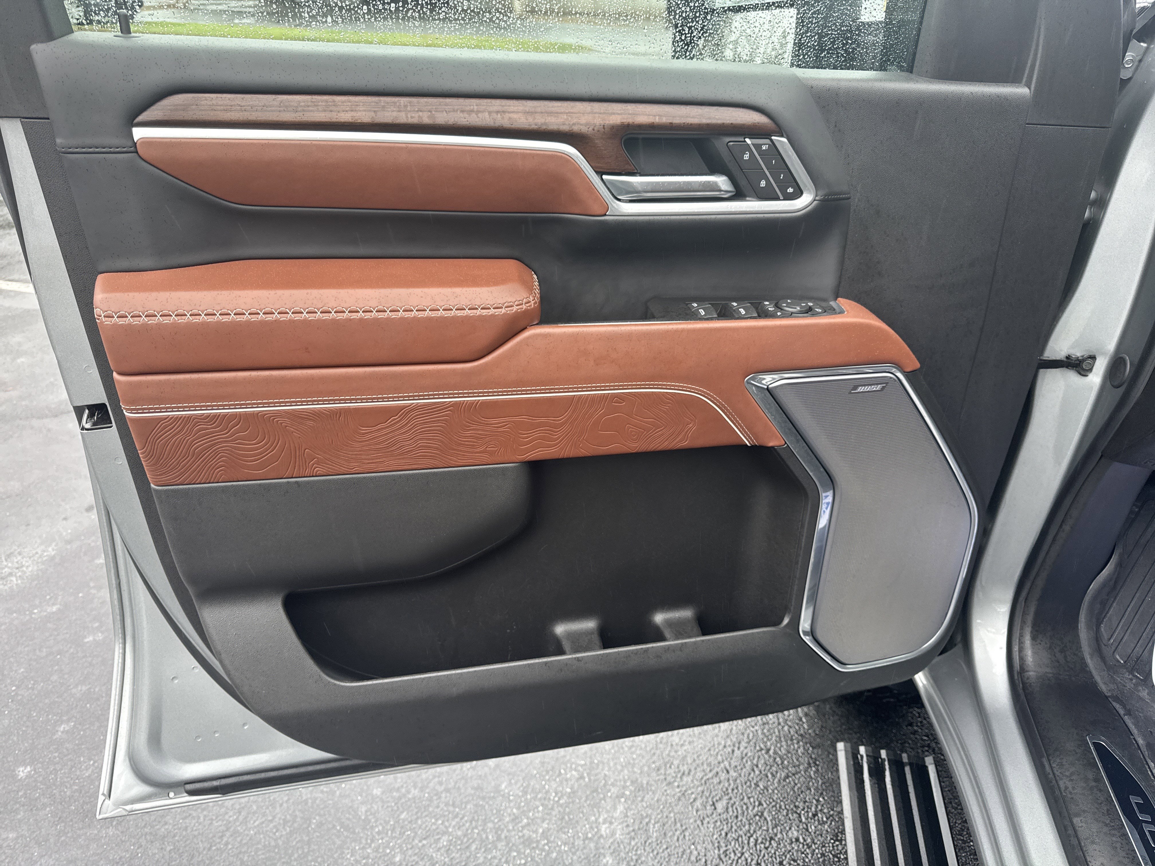 Used 2025 Sterling Metallic GMC Denali Ultimate image 23
