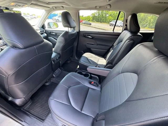 Used 2025 Celestial Silver Metallic Toyota XLE image 15