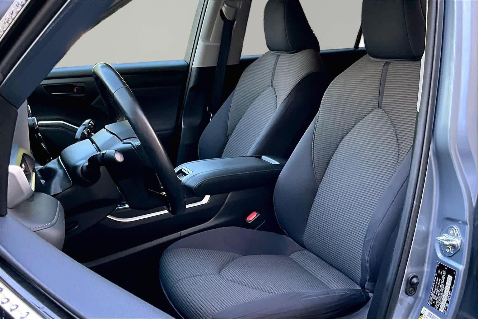 Used 2020 Moon Dust Toyota Hybrid LE image 8