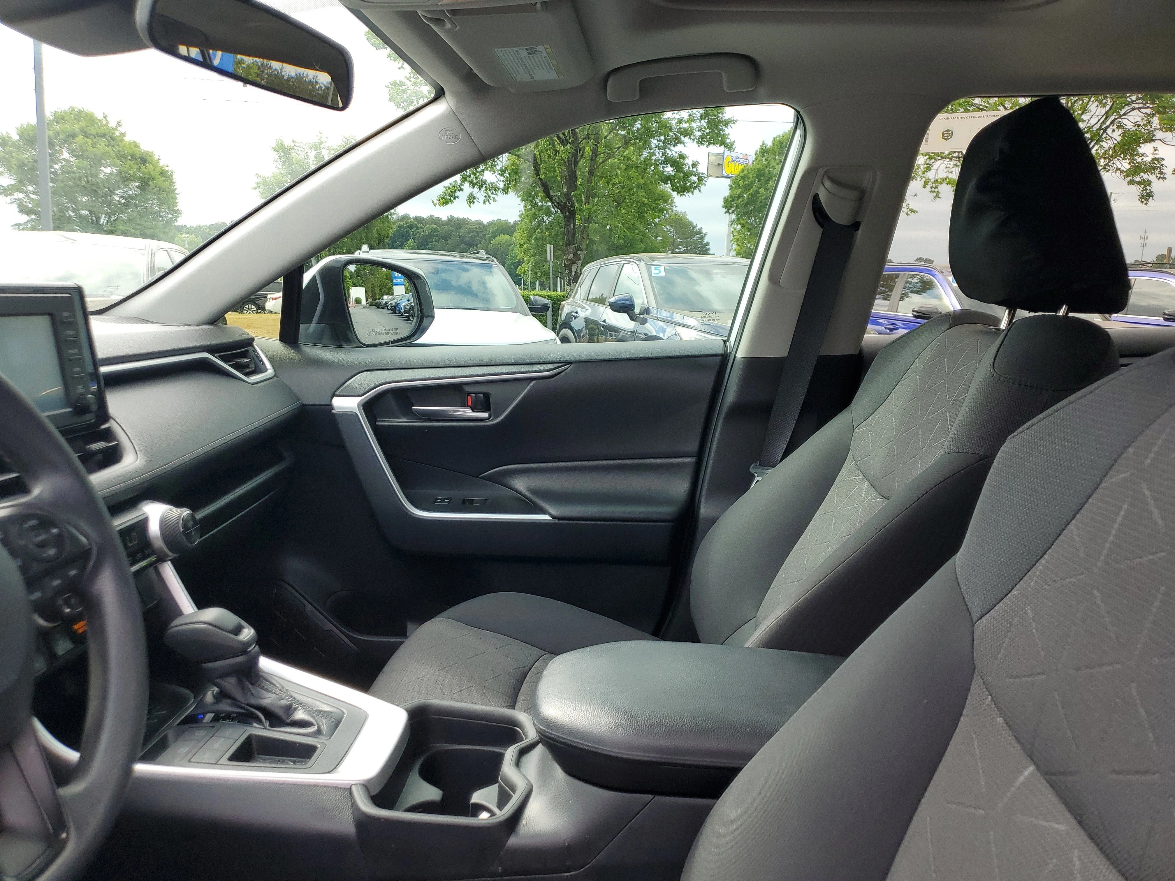 Used 2019 Super White Toyota XLE image 17