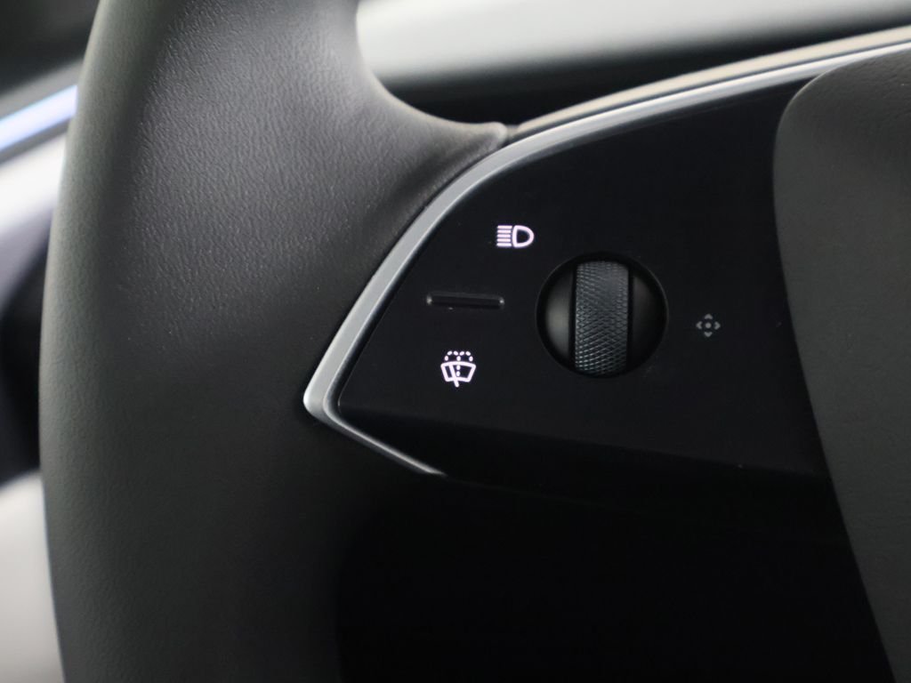 2026 Tesla Model Y Long Range - Photo 36