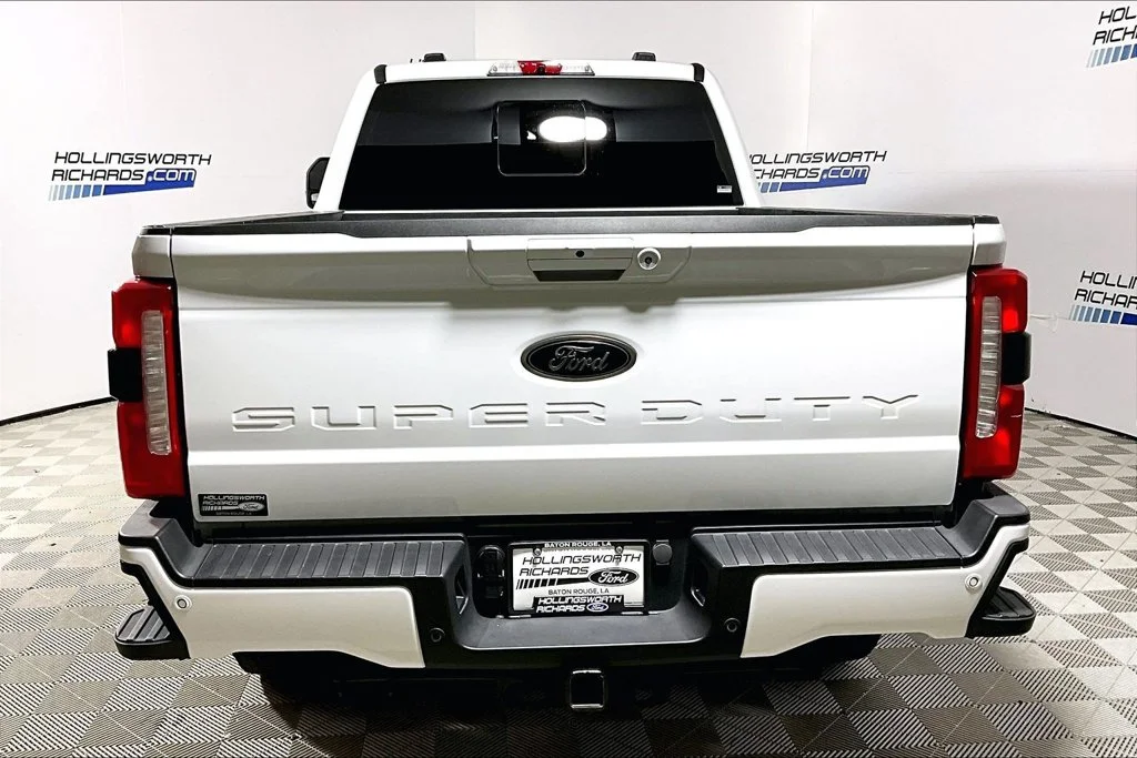 Certified Used 2026 Oxford White Ford Lariat image 4