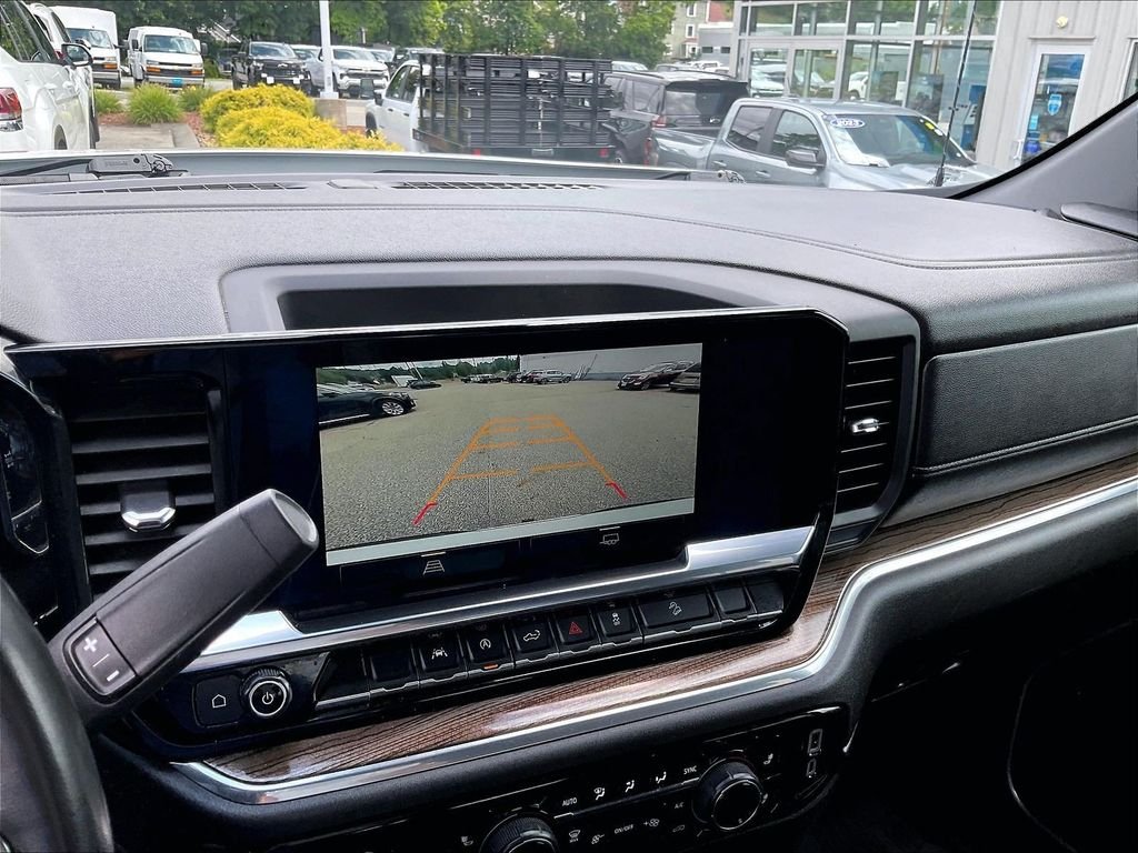 Used 2023 White Chevrolet LT image 19