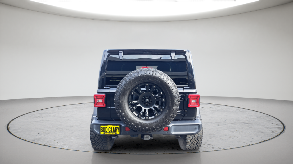 Used 2020 Black Jeep Unlimited Sahara Altitude image 6