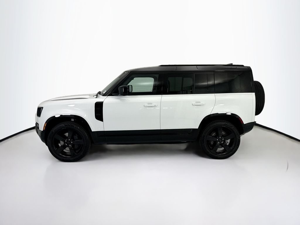 New 2026 Fuji White LAND ROVER X-Dynamic SE image 8