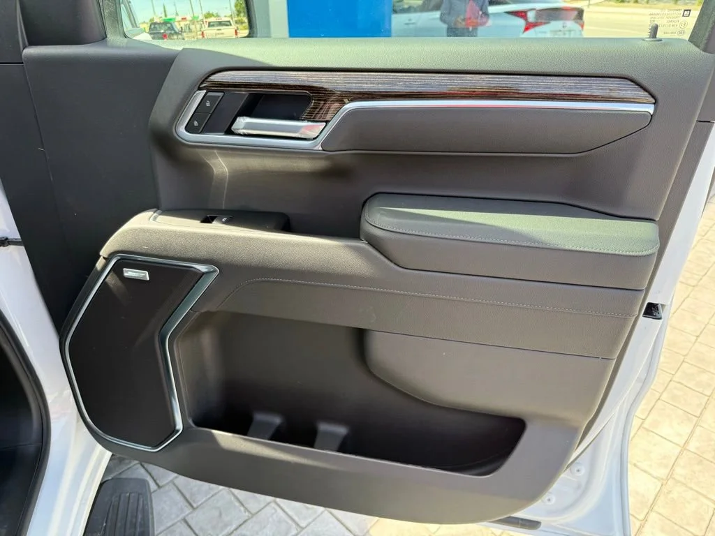 New 2026 Summit White GMC Elevation image 14