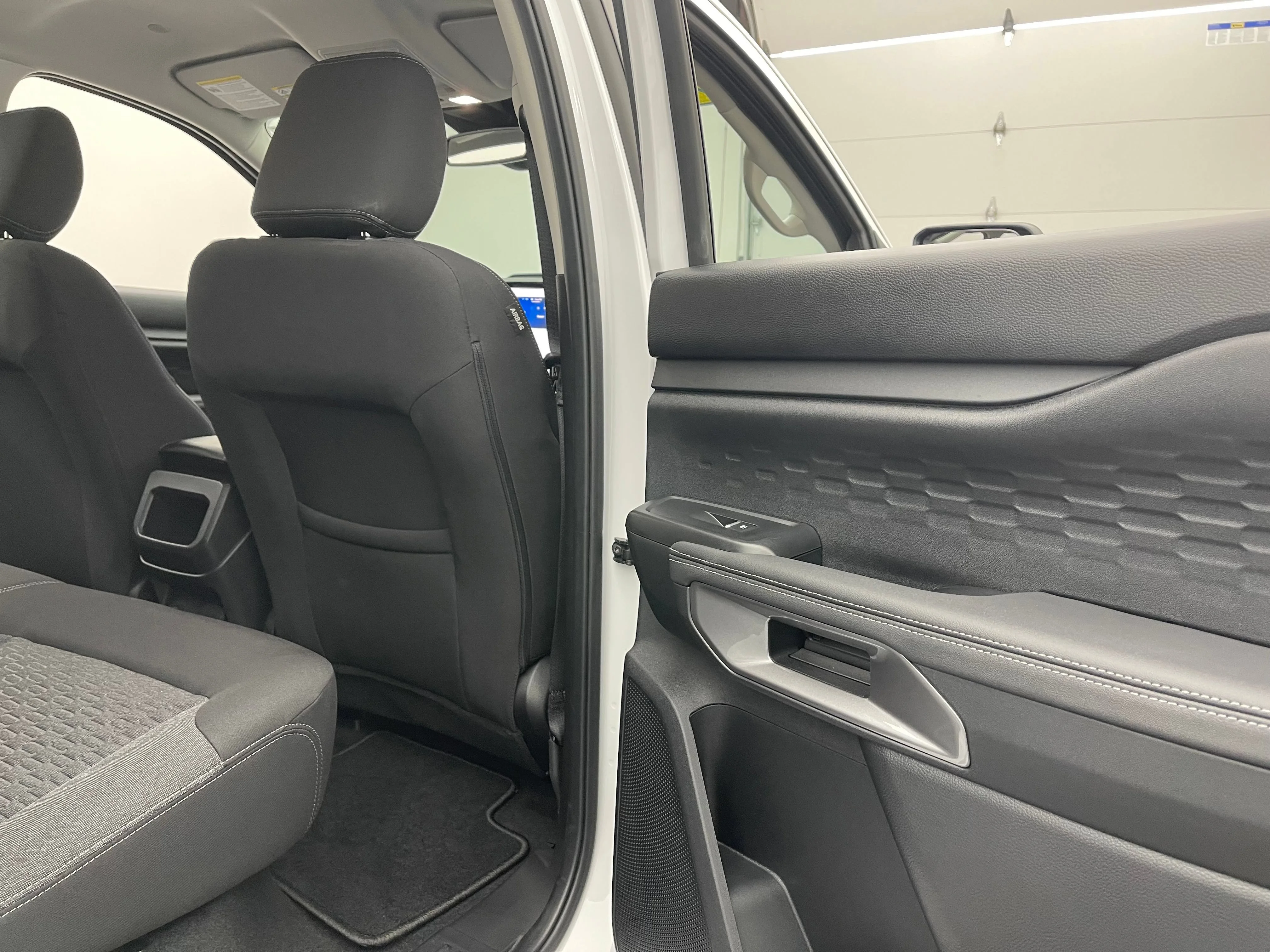 Used 2024 White Ford XLT image 32
