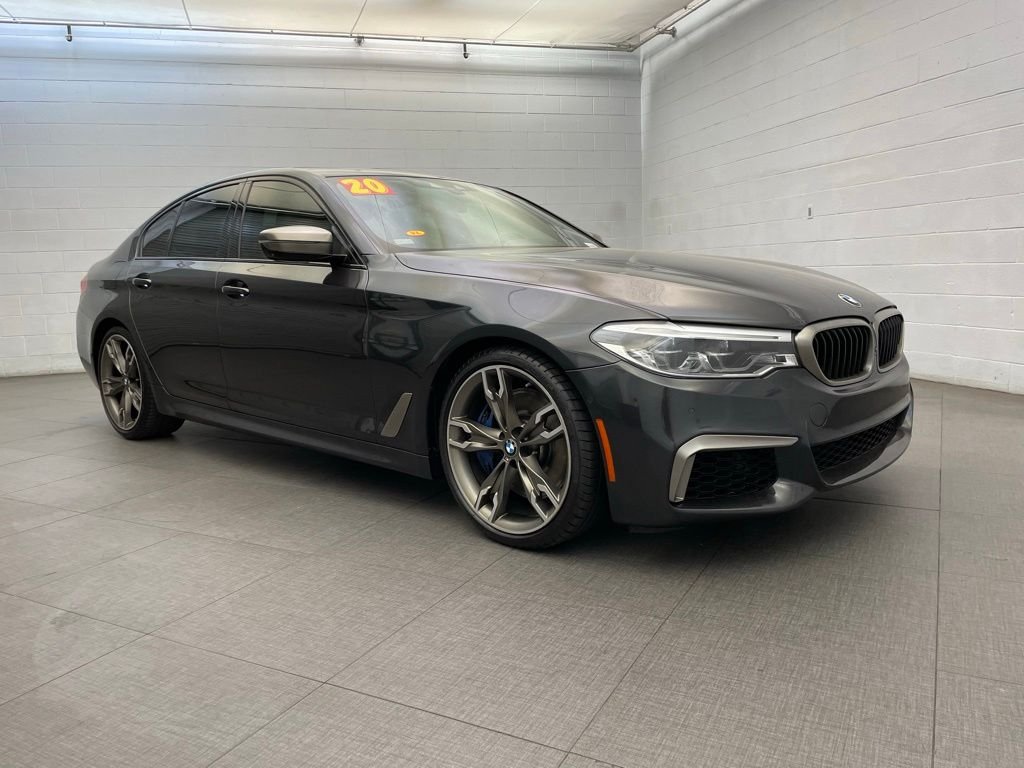 Used 2020 Gray BMW M550i xDrive image 3