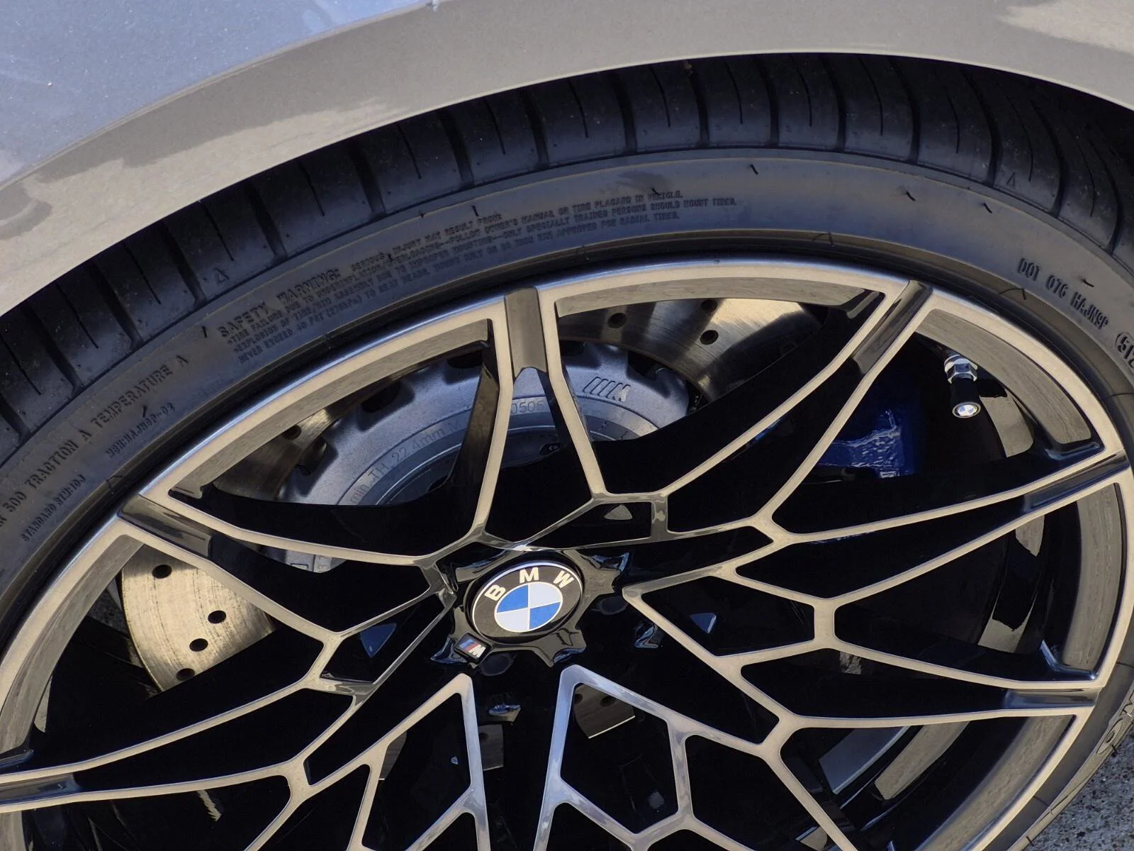 Used 2022 Skyscraper Grey Metallic BMW Competition xDrive image 7