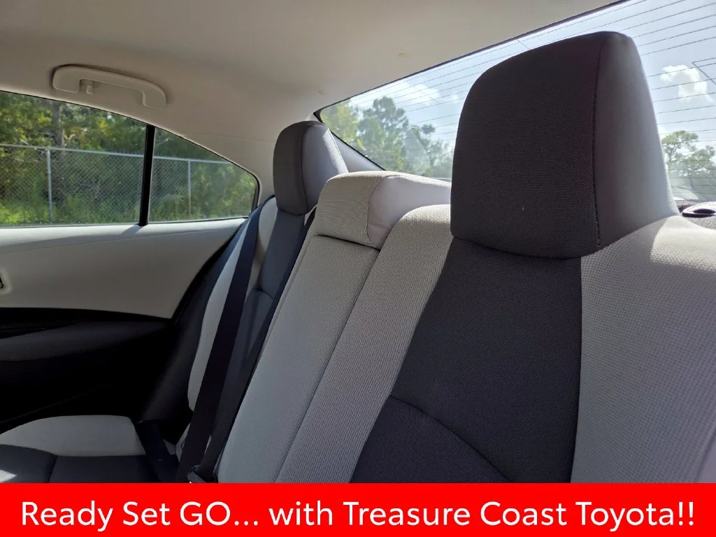 Certified Used 2025  Toyota LE image 21