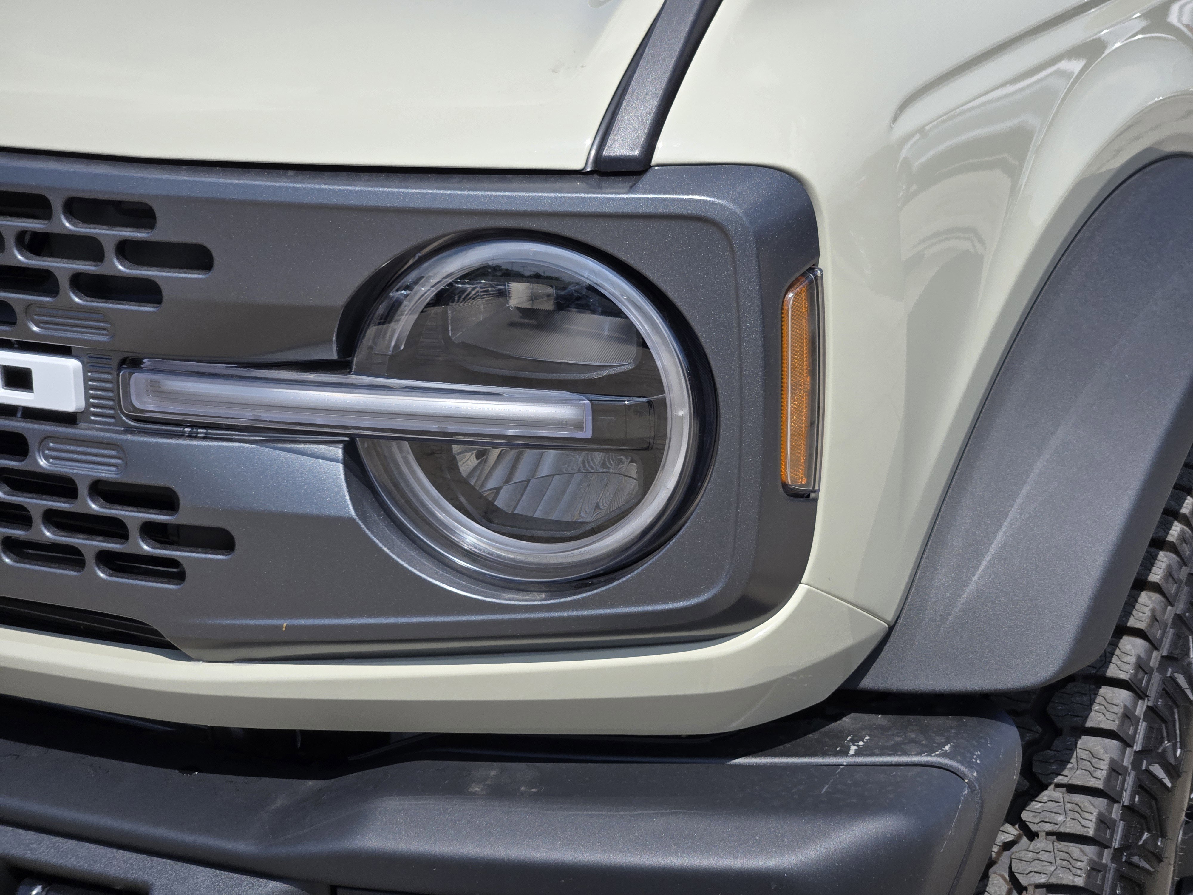 New 2026 Beige Ford Badlands image 5