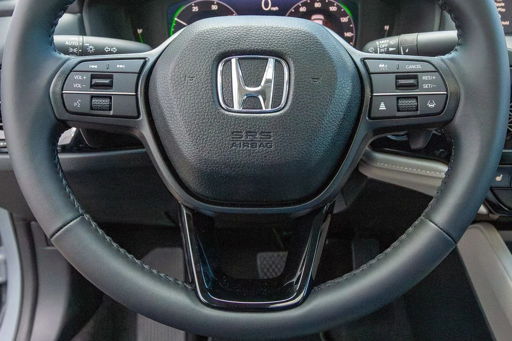 New 2026 Urban Gray Pearl Honda EX-L image 24