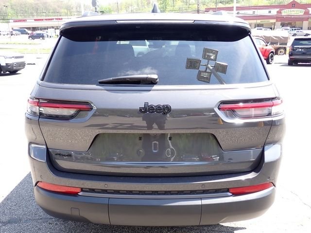 New 2026 Baltic Gray Metallic Clear-Coat Exterior Paint Jeep Laredo image 4