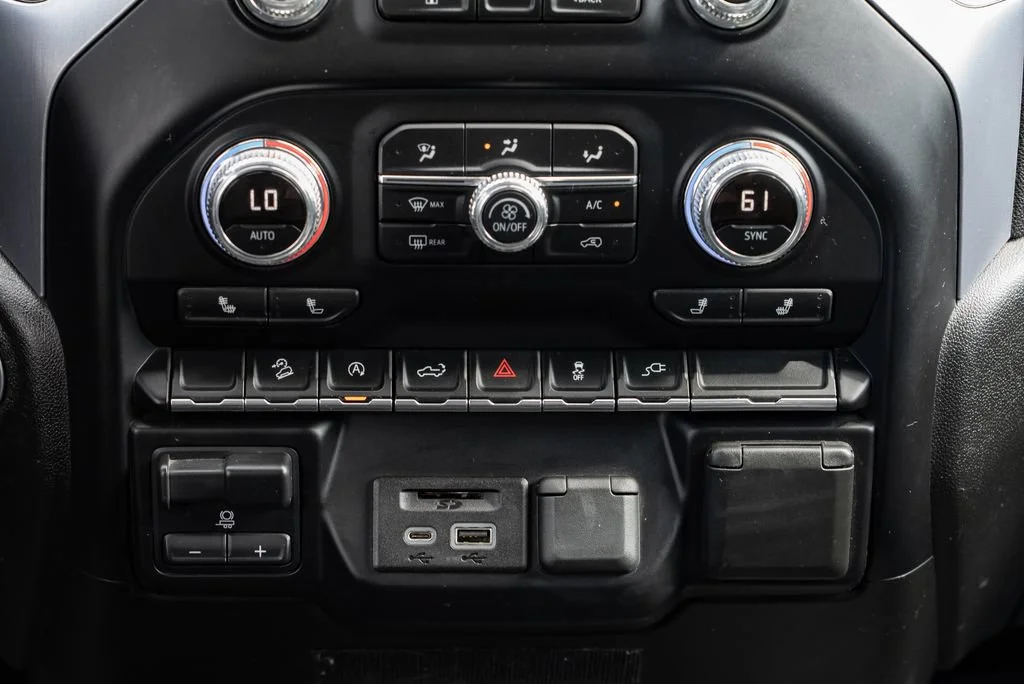 Used 2020 Quicksilver Metallic GMC SLE image 13