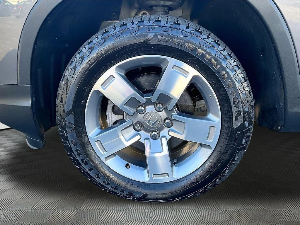Used 2025 Gray Honda RTL image 7