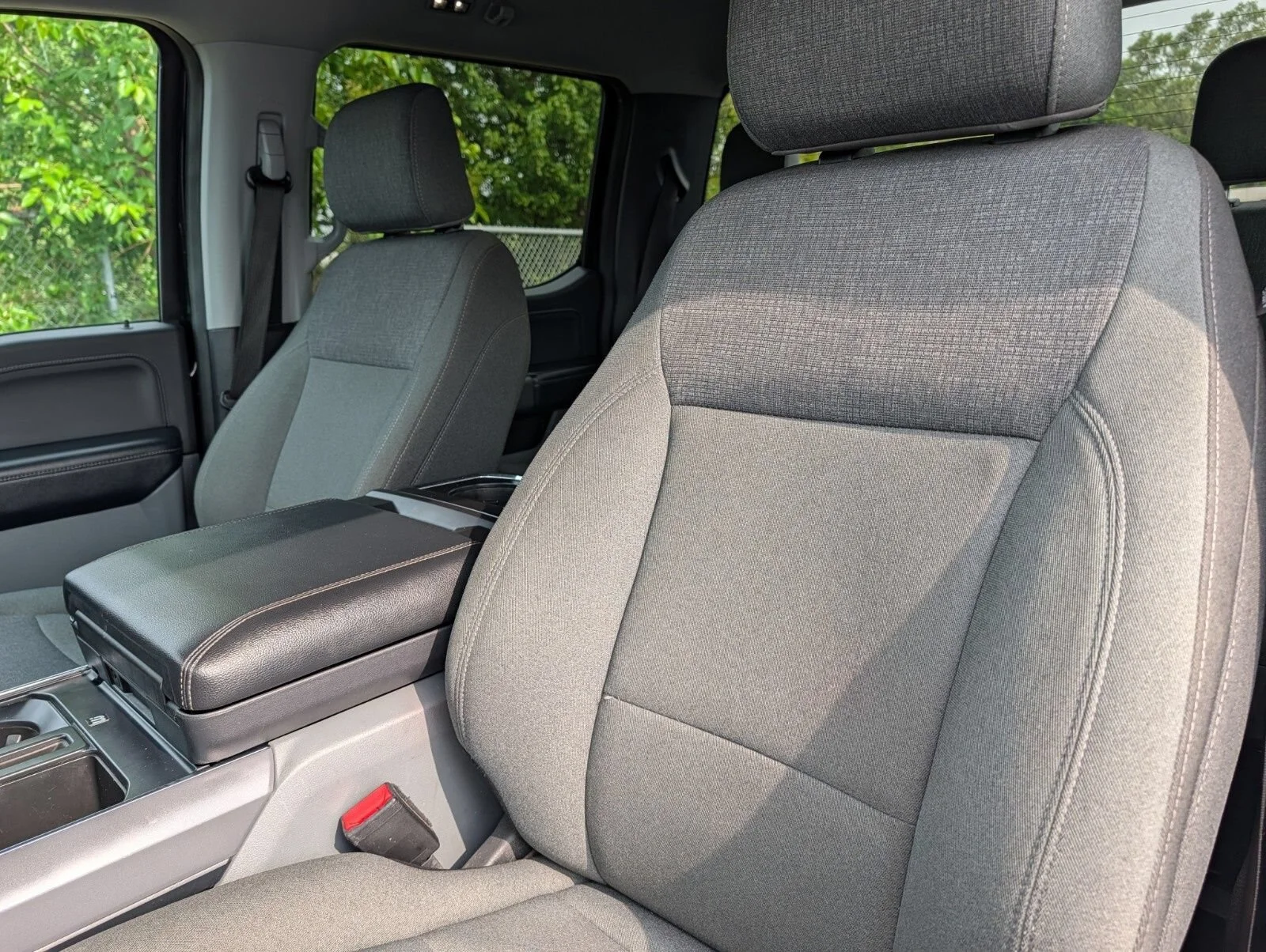 Used 2024 Black Ford XLT image 19