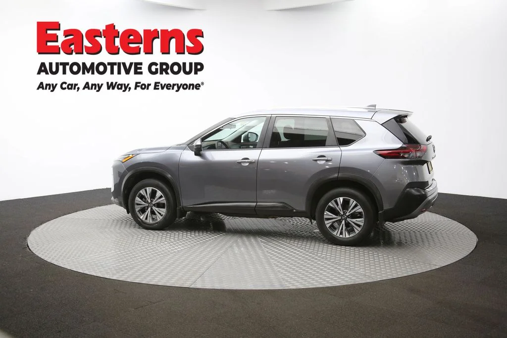 Used 2022 Gray Nissan SV image 60