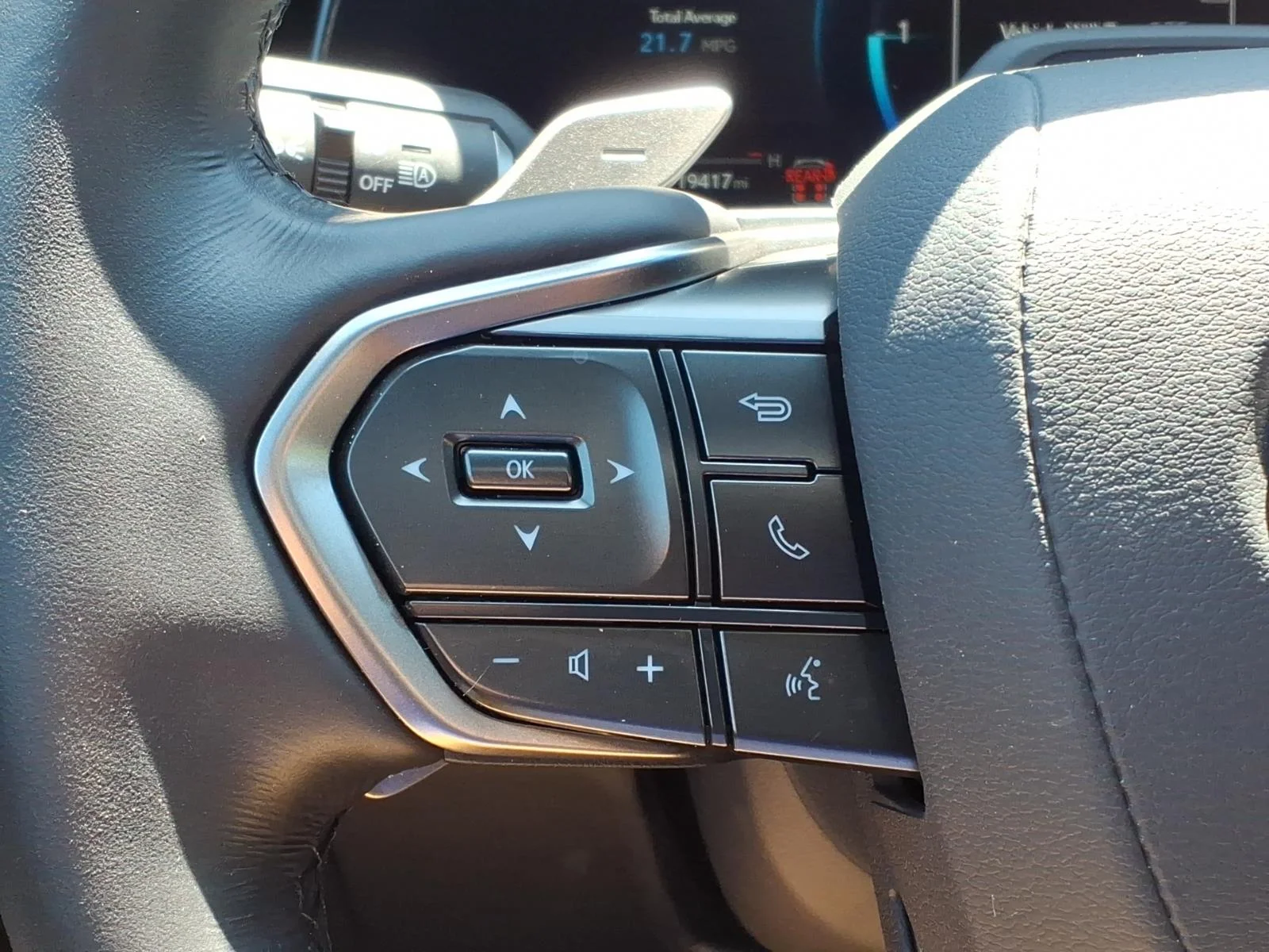 Used 2025 Black Lexus 350 Premium image 13