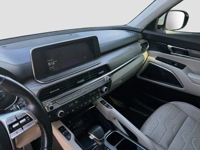 Used 2022 White Kia SX image 9