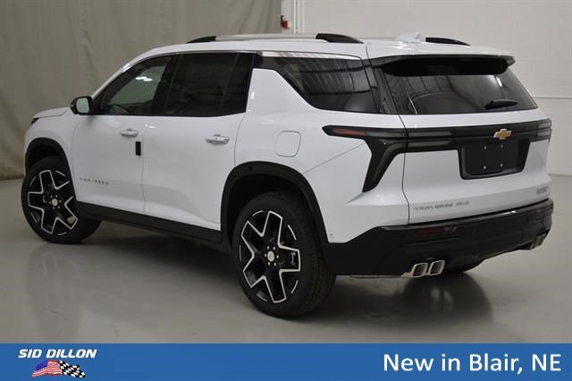 New 2026 Polar White Tricoat Chevrolet High Country image 16