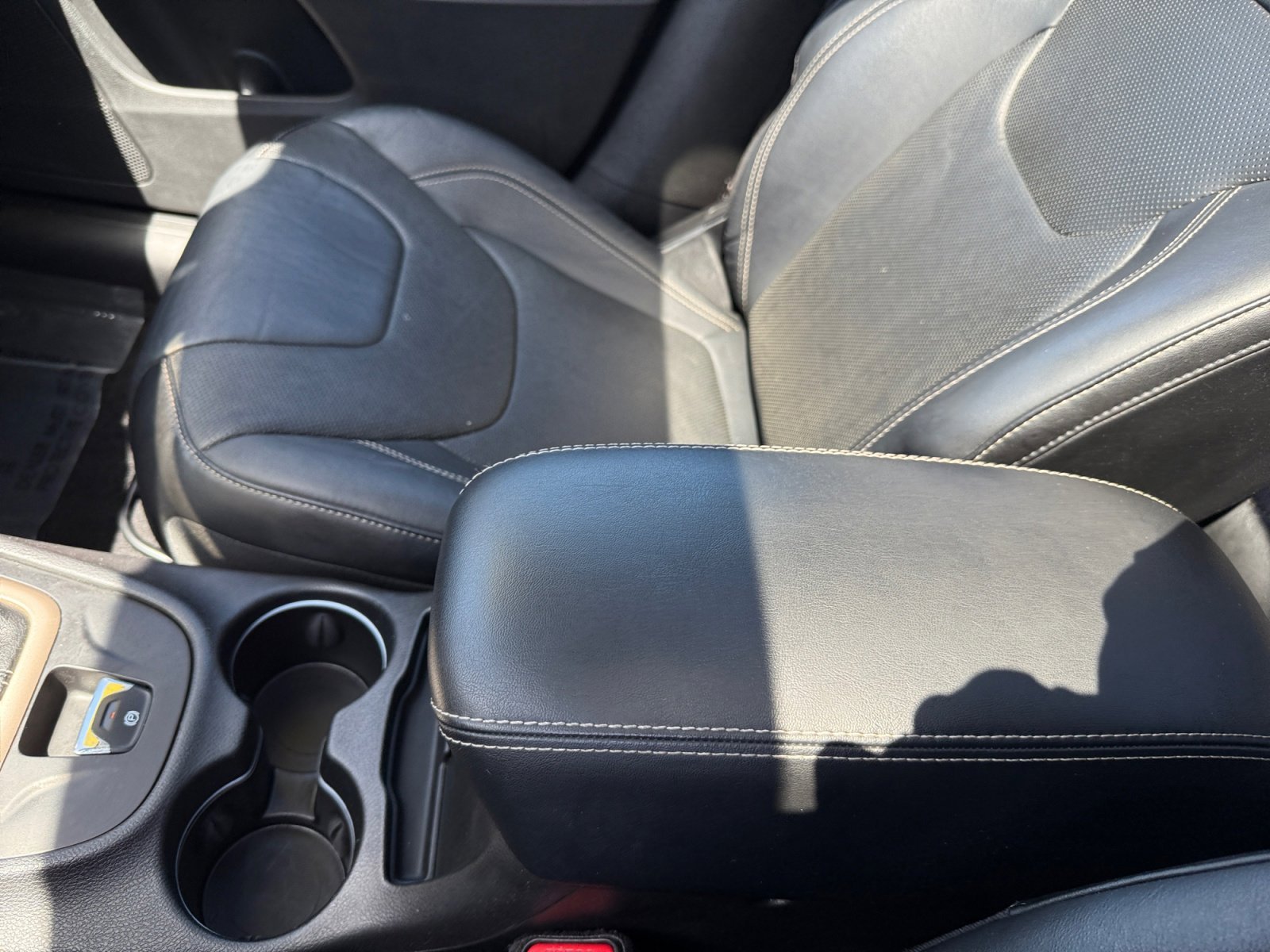 Used 2014 Granite Crystal Metallic Clearcoat Jeep Limited image 14